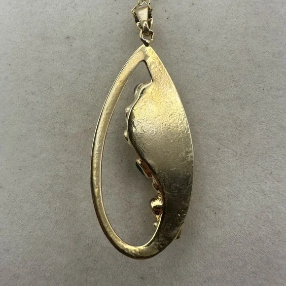 Oval/Teardrop Gold Plated Chakra Stone Pendant Necklace on Box Chain - Picture 6 of 7